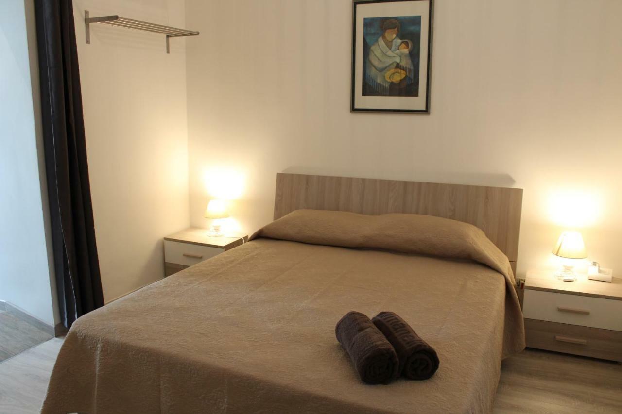 Domus Relax Bed and Breakfast Selva Di Fasano Exteriör bild