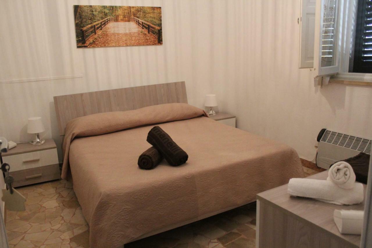 Domus Relax Bed and Breakfast Selva Di Fasano Exteriör bild